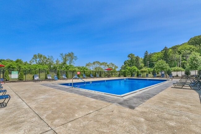 Photo - Hamilton Place Apartments