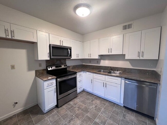 Photo - 4344003/41T Unit 4344003001