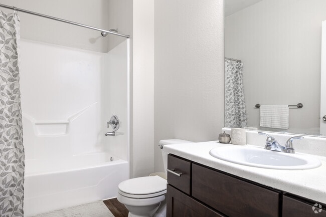 3BR, 2BA - 1,115SF - Primary Bathroom