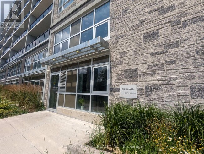 Photo - 275 Larch St Unit B610