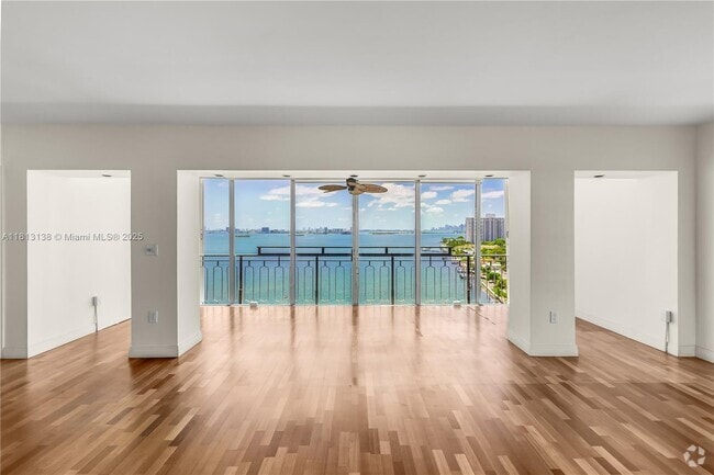 Building Photo - 11111 Biscayne Blvd Unit 16G Rental
