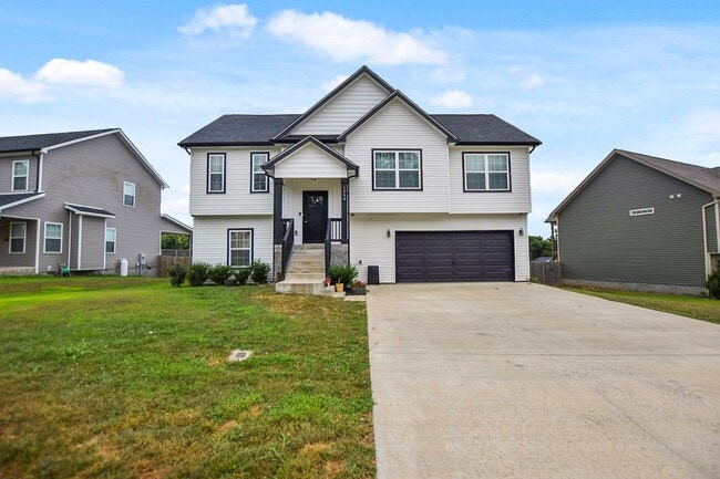 Building Photo - Pet Friendly Four Bedroom with Basement! Rental