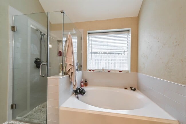 Photo - 9926 Elm Meadow Trail