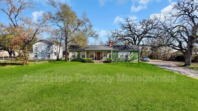 Photo - 1505 Echols St Unidad B Rental