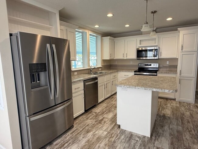 Building Photo - 4 Tahitian Dr