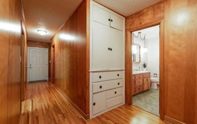 Photo - Spacious 4 bedroom 2 bathroom stand alone pet friendly home, with attached garage