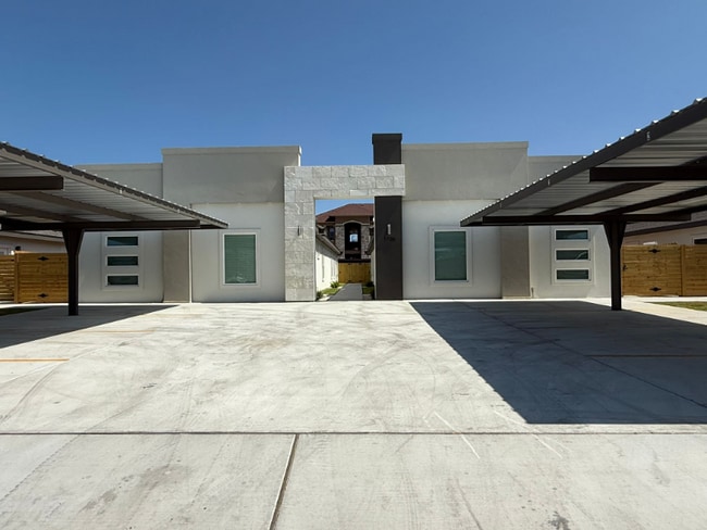 Building Photo - 1706 Violet Dr Rental