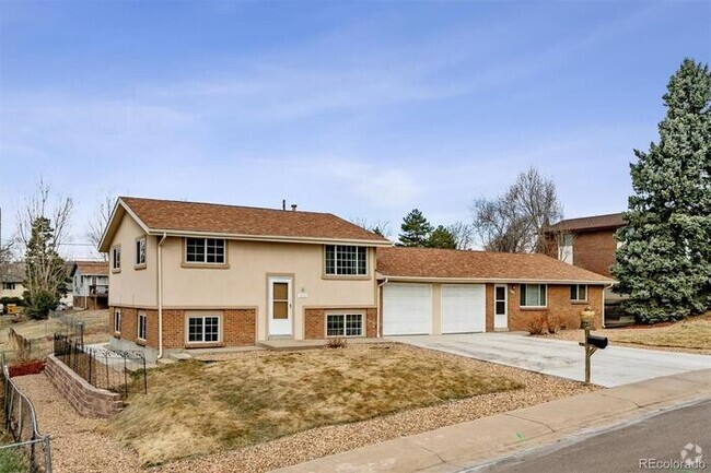 Building Photo - Charming 4 beds 2 baths in Lakewood Rental