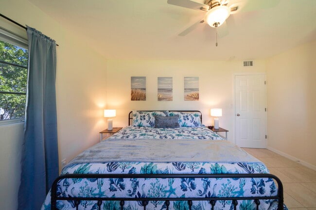 Photo - 4464 E Riverside Dr