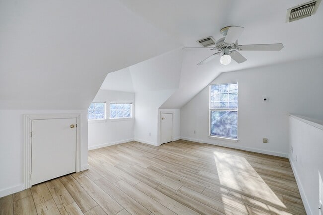 Photo - 1401 Castle Ct Unidad 1403 B