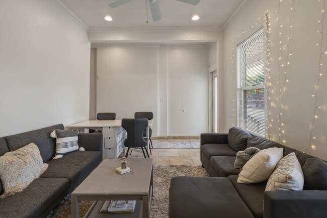 573 Somerville Ave Unidad B