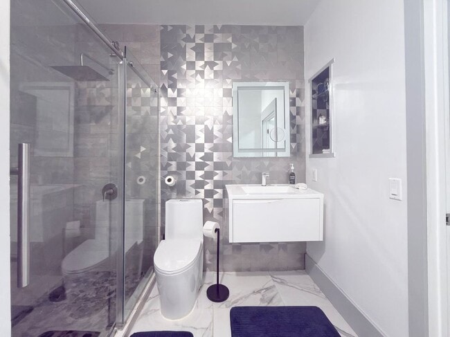 1200 Brickell Bay Dr Unit 1406