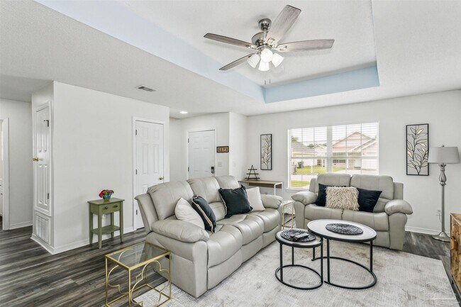 Photo - 8407 Jarmen Ln