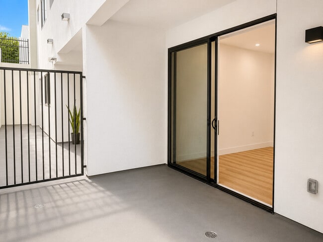 Patio - Guerin Villas
