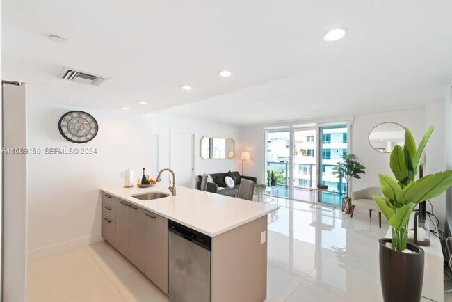 Photo - 1150 101st St Unidad 502