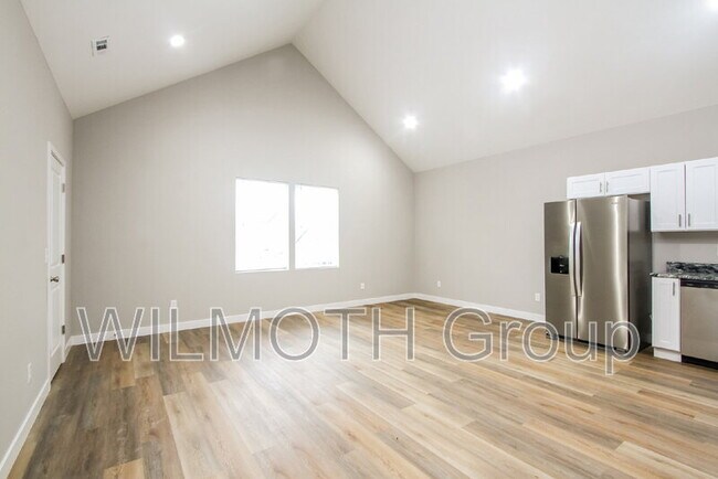 Photo - 929 N Beville Ave