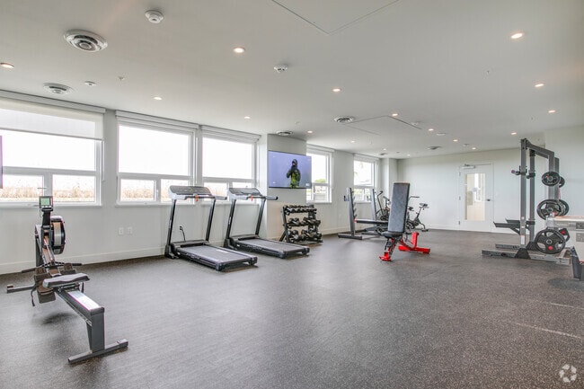 Yoga et fitness - Renfrew Village North Building