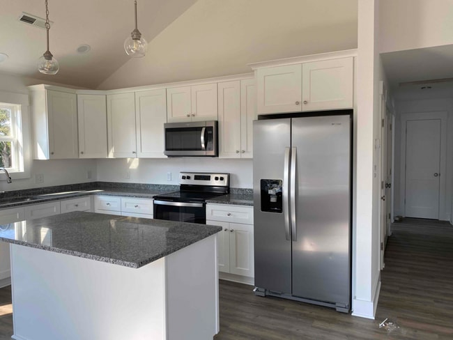 Photo - 304 Indian Dr