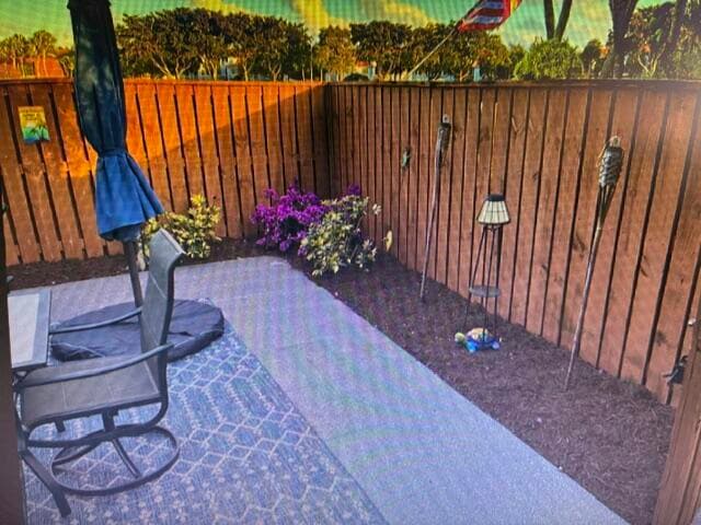 Photo - 107 Buttonwood Ln
