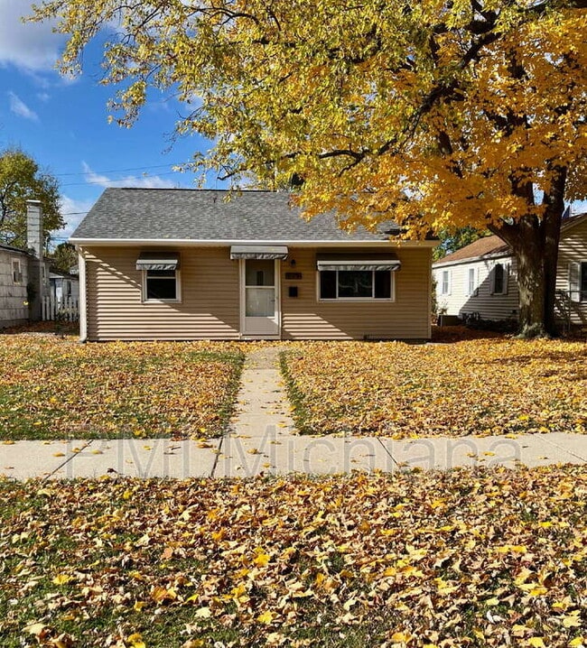 Photo - 519 Grand Blvd