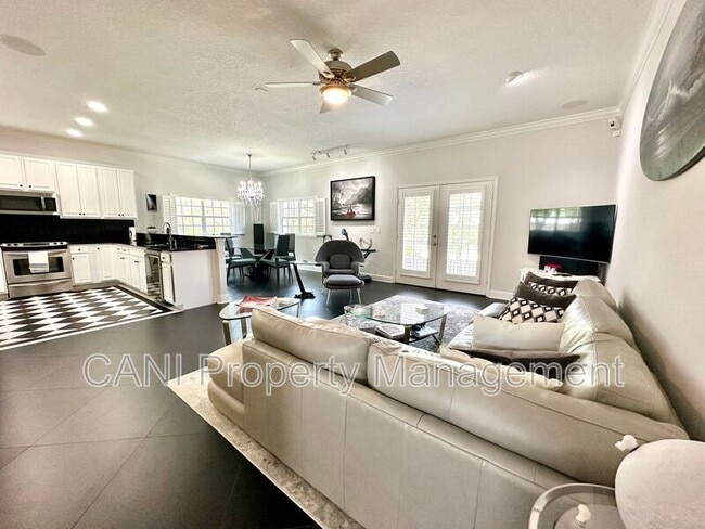 Photo - 100 Ricardo Way NE Unit #1