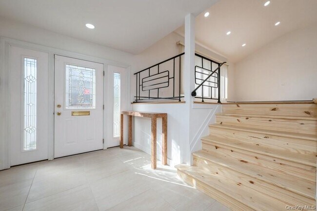 Photo - 482 Harbor Dr