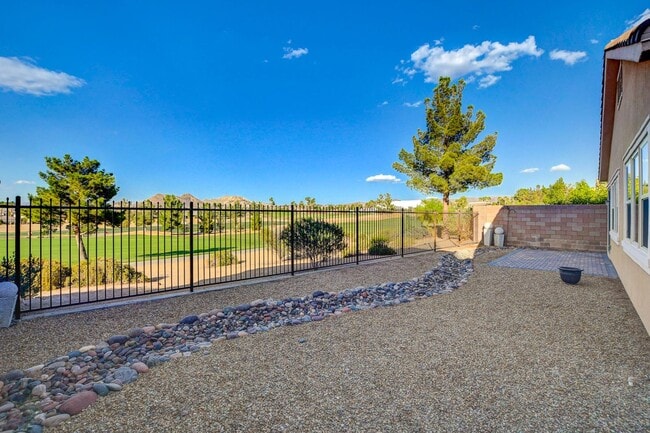484 Punto Vallata Dr