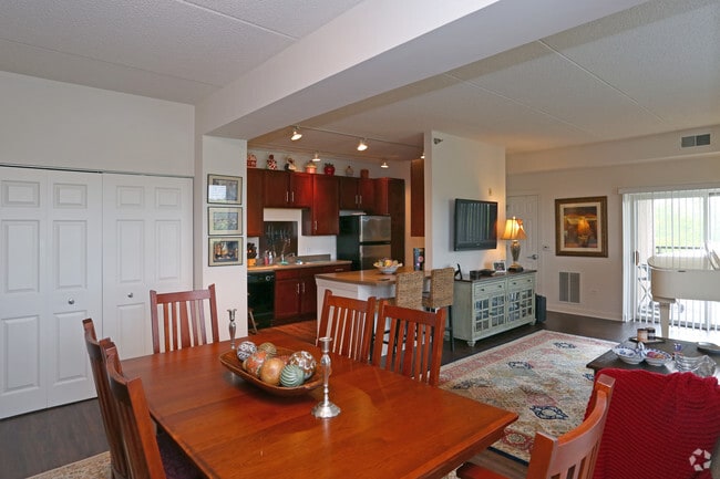 2BR, 2BA - Dining Room