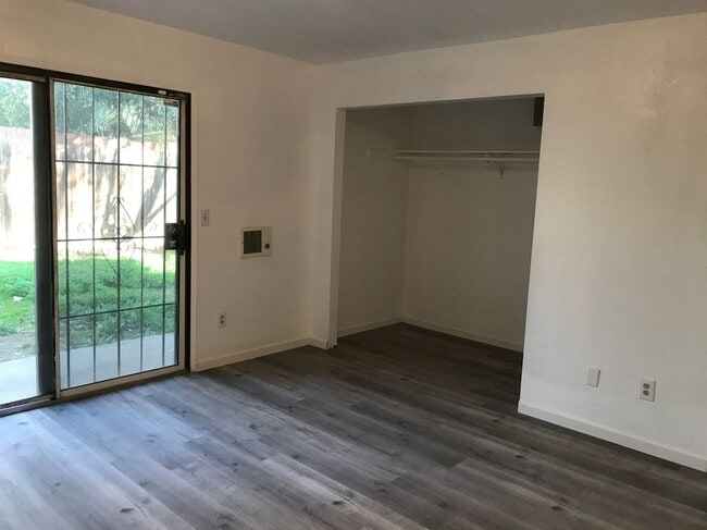 Photo - 3127 Santa Cruz Wy