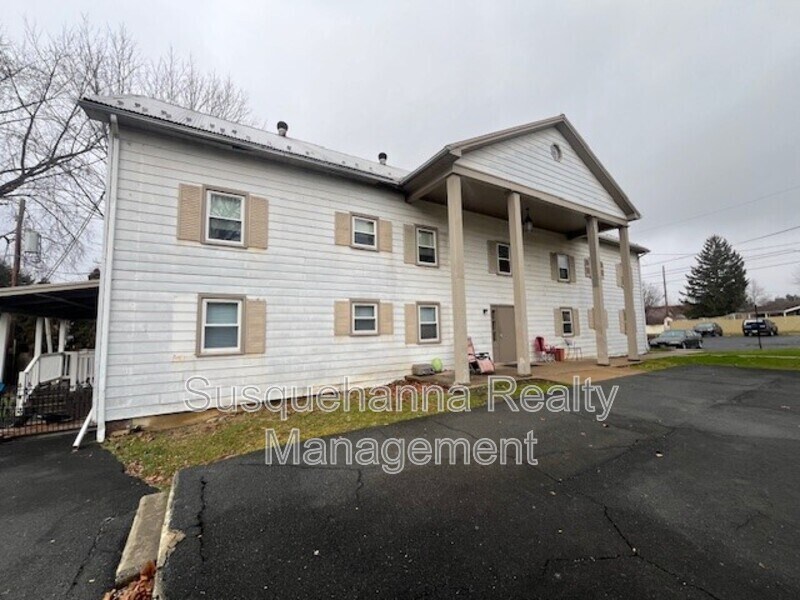 Photo - 1053 Henn Ave Unit #2