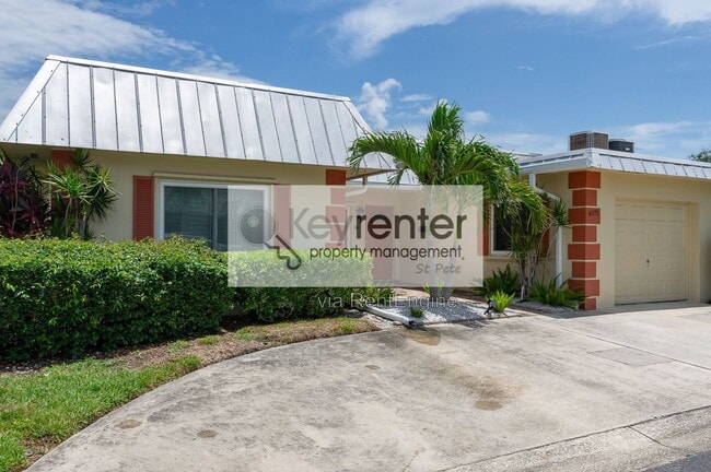 Building Photo - 6575 Green Valley Dr