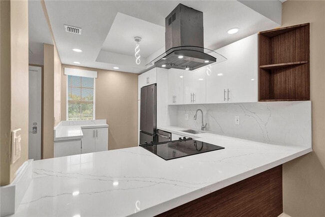 Building Photo - 3051 S Palm Aire Dr Unit 407