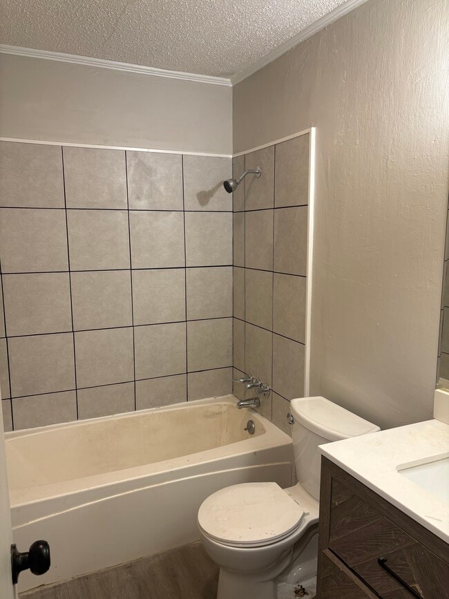 Photo - 37 Cedarvilla Dr