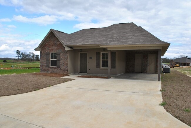 Building Photo - CHOUDRANT brick home