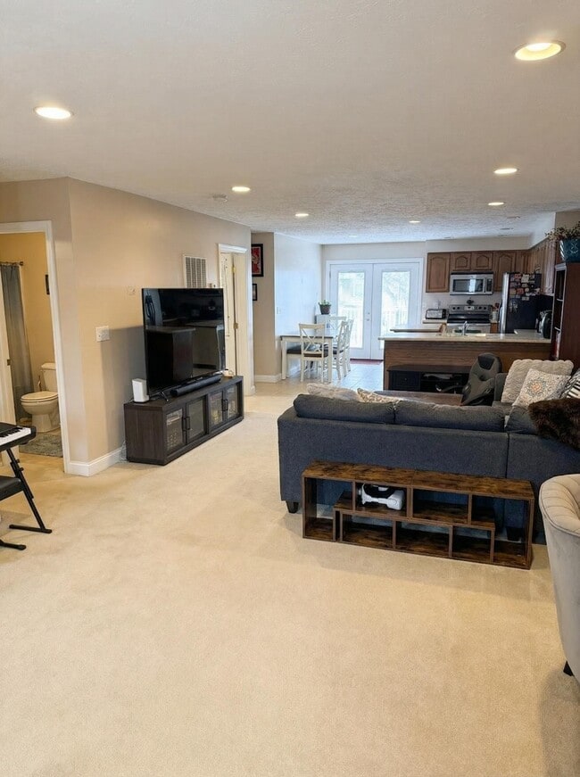 Photo - 429 Mansfield Ave Unit 431