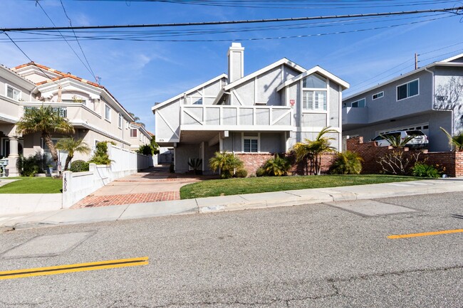 Bright & Spacious Redondo Beach Townhome –... - Bright & Spacious Redondo Beach Townhome –... Unit B