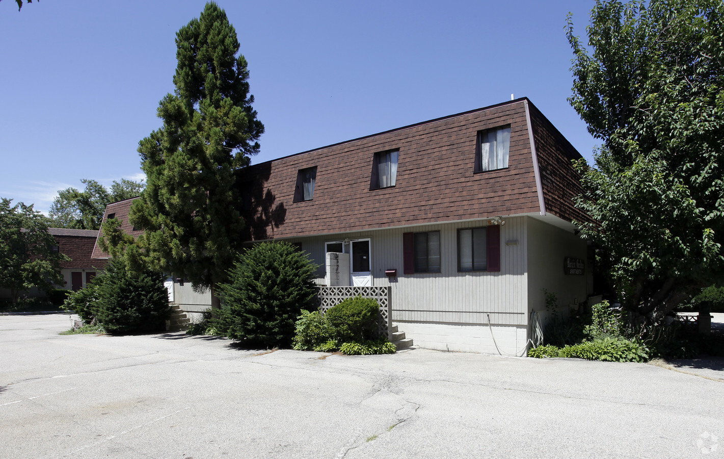 Marie Garden Apartments - Marie Garden Apartments