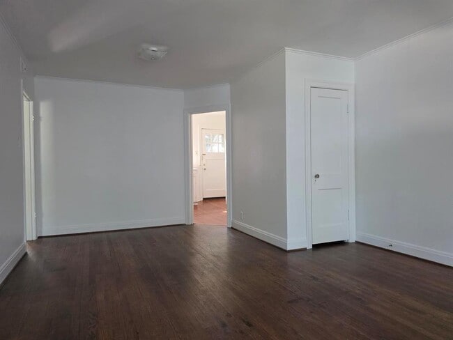 Photo - 1401 Hartford Rd