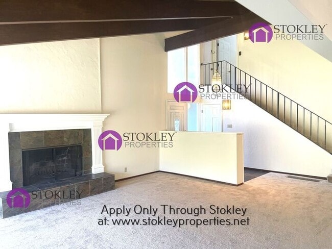 Photo - 137 Donna Maria Way