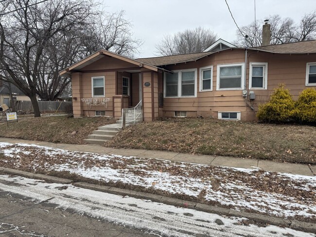 Updated 3 Bedroom Home with Huge Basement! - Updated 3 Bedroom Home with Huge Basement!