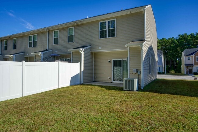 Photo - 113 Beacon Woods Dr