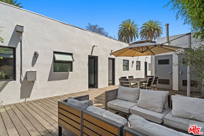 Photo - 1325 Cabrillo Ave Unit 9