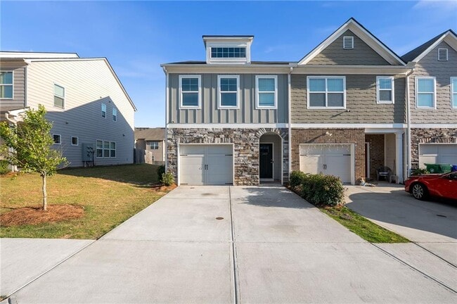 Building Photo - 6405 Shalks Xing Dr