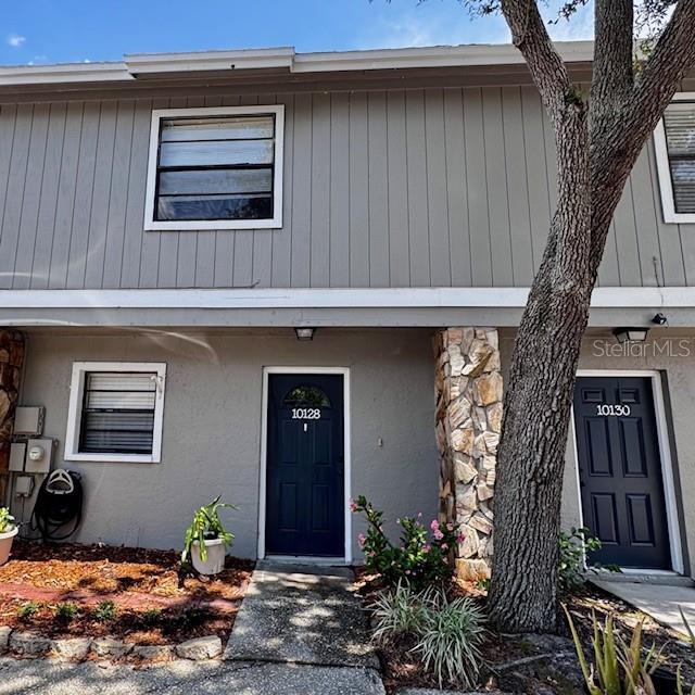 Building Photo - 10128 Lake Oak Cir