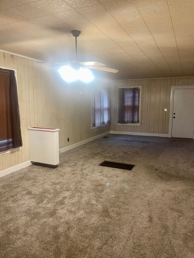 Photo - Great Location