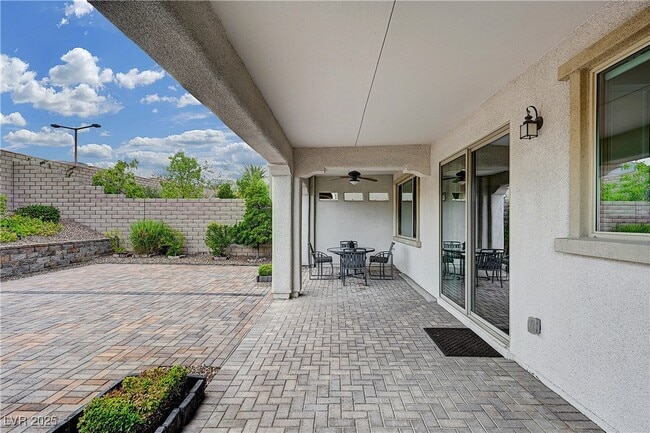 Building Photo - 339 Rezzo St