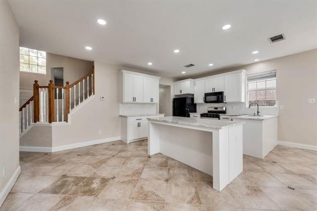 Photo - 3009 Larkspur Ct
