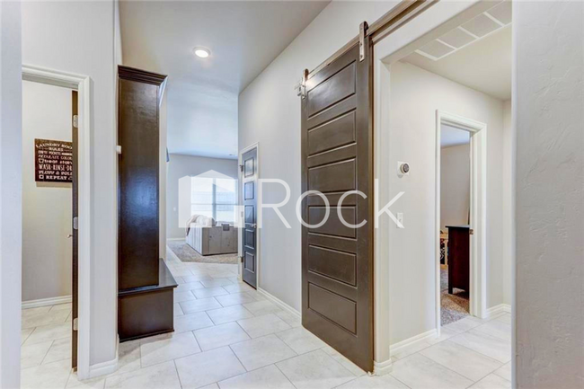 Photo - Gorgeous 3 Bedroom Home with Storm Shelter located in The Waters in Moore!! **All Appliances Incl...