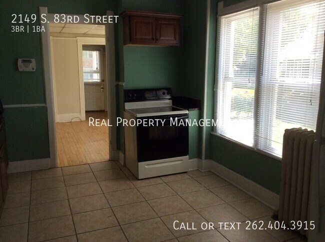 Photo - 2149 S 83rd St