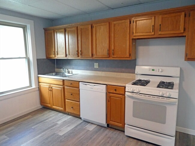 Photo - 14 Elm St Unit 2